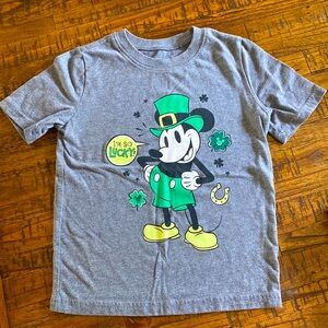 Disney Jumping Beans 5T Mickey St. Patrick’s Day T-Shirt EUC super soft